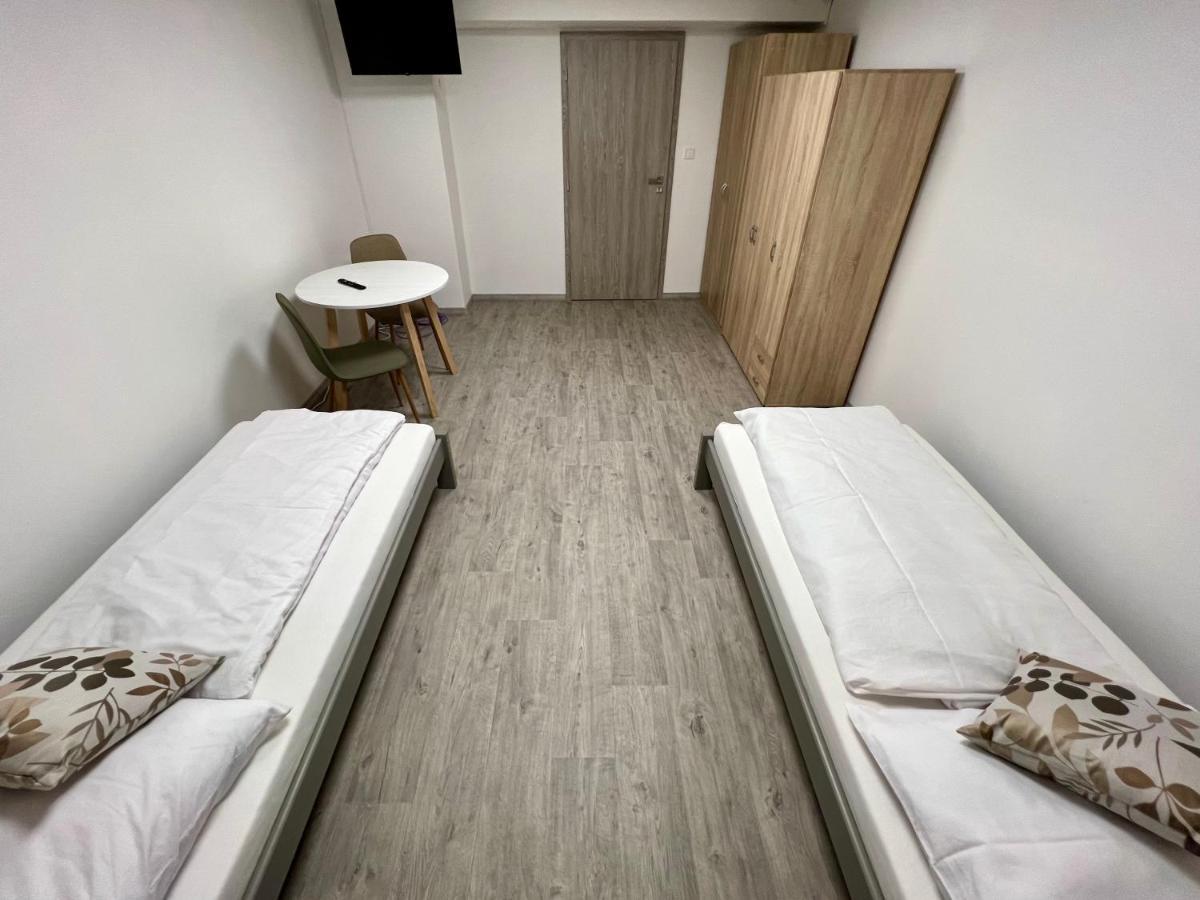 Hostel H18 Бардеев Екстериор снимка